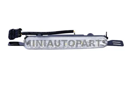 Dienas gaitas lukturi priekšējie labie Ligier JS50 #20023 | Mini Auto Parts
