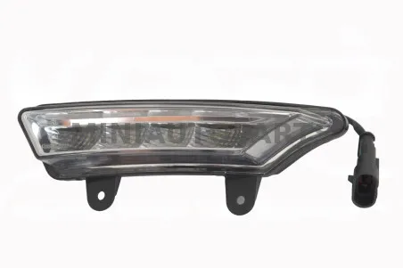 Dienas gaismas lukturi priekšā kreisajā pusē Aixam Sensation