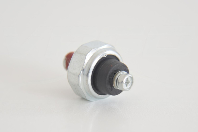 Eļļas spiediena slēdzis Kubota