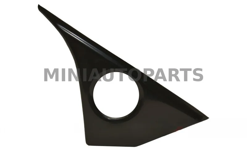 Ārējā spoguļa stiprinājuma ierīce labajā pusē Microcar M8