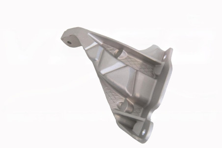 Priekšējais kreisais dzinēja stiprinājums - mic/lig Microcar DUE