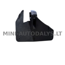 Dzinēja pārsega eņģes labajā pusē Aixam Emotion